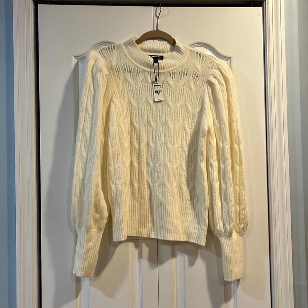 Express Puff Shoulder Sweater NWT - Picture 1 of 4